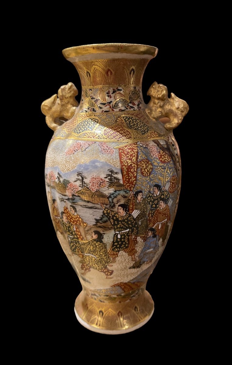 Petit Vase Satsuma anses en  chiens de Fô, XIXe