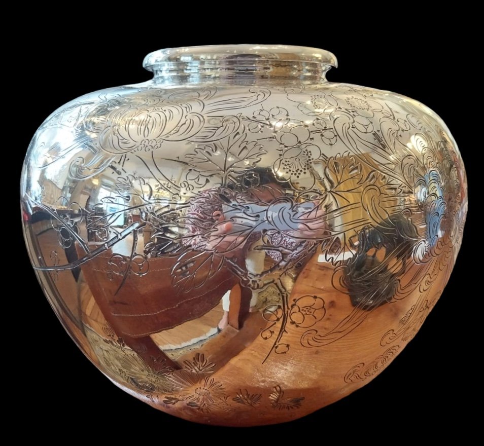 Vase Japonais En Argent Massif, XXe