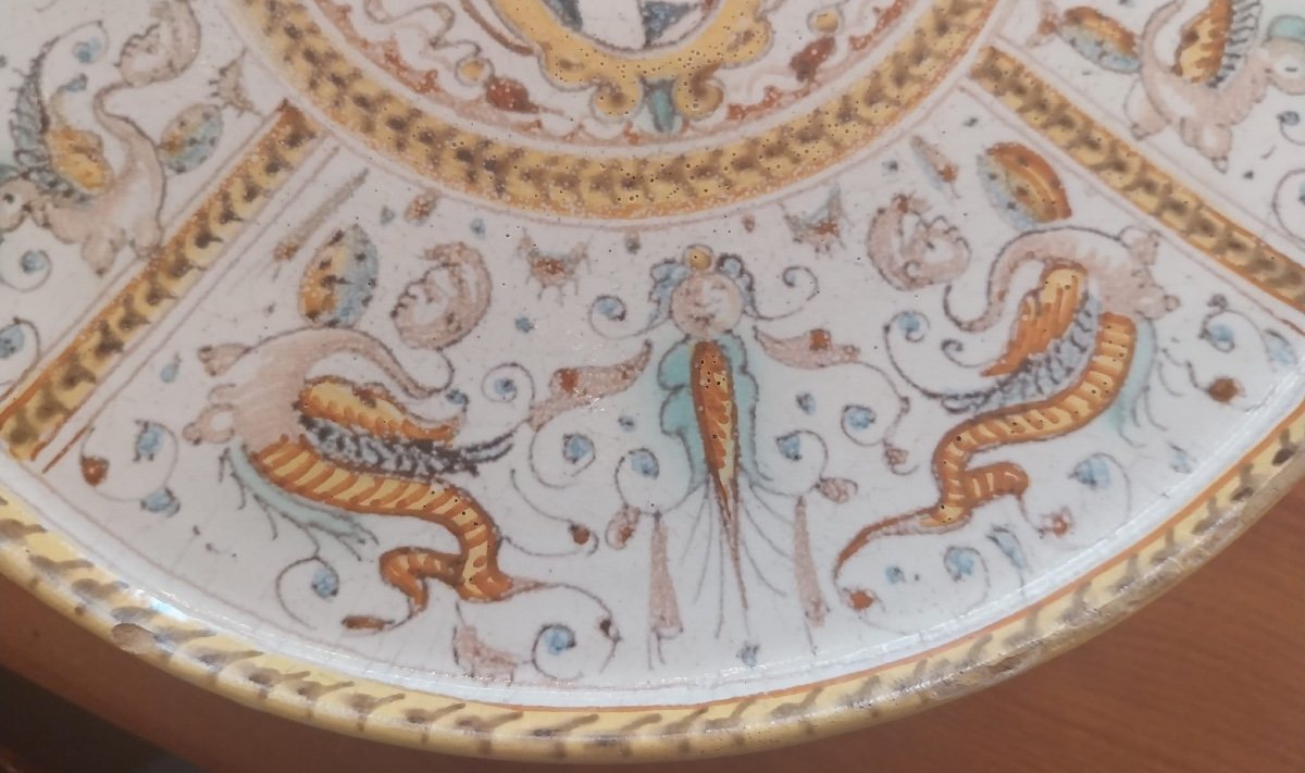 Deruta, Italy, 17th Century Earthenware Cup.-photo-3