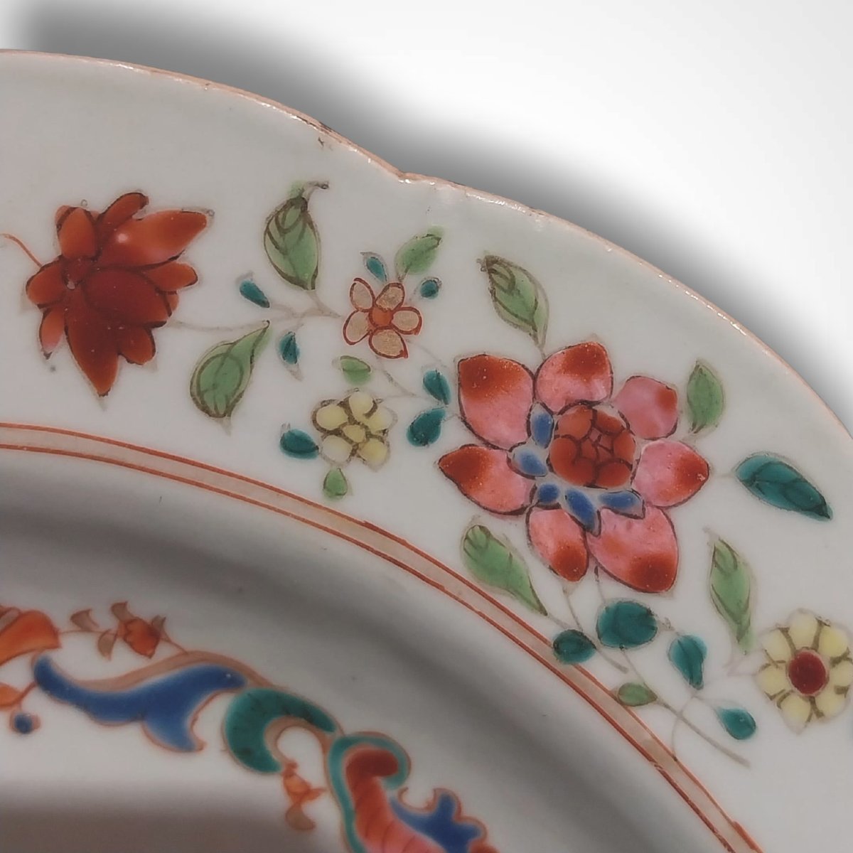 Compagnie des Indes, Paire d'Assiettes en Porcelaine, &eacute;poque XVIIIe-photo-4