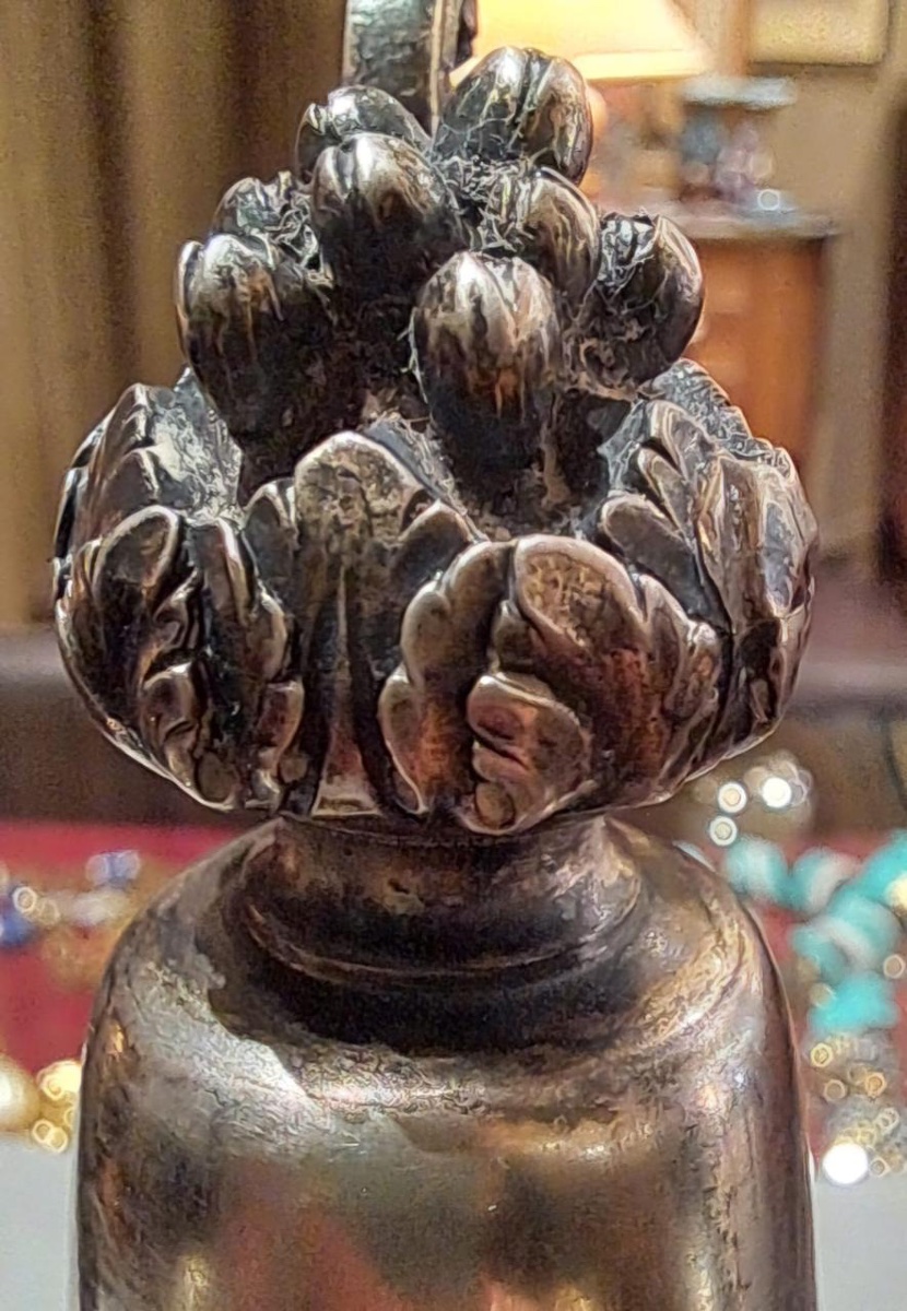 Boin-taburet, Silver Tripod Vase, 19th Century-photo-5