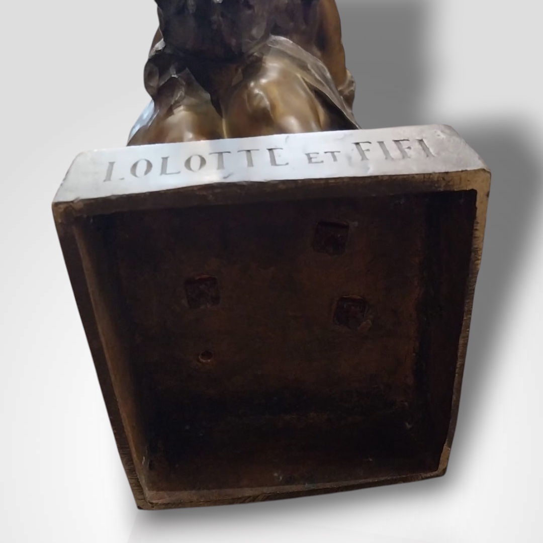 Juan Clara (1875-1958), Bronze Of A Girl Playing With Her Cat, 20th Century-photo-1