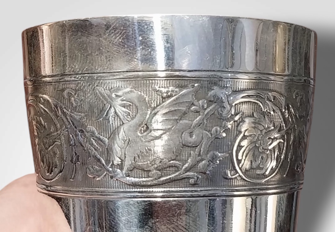 Timbale en argent massif XXe-photo-1