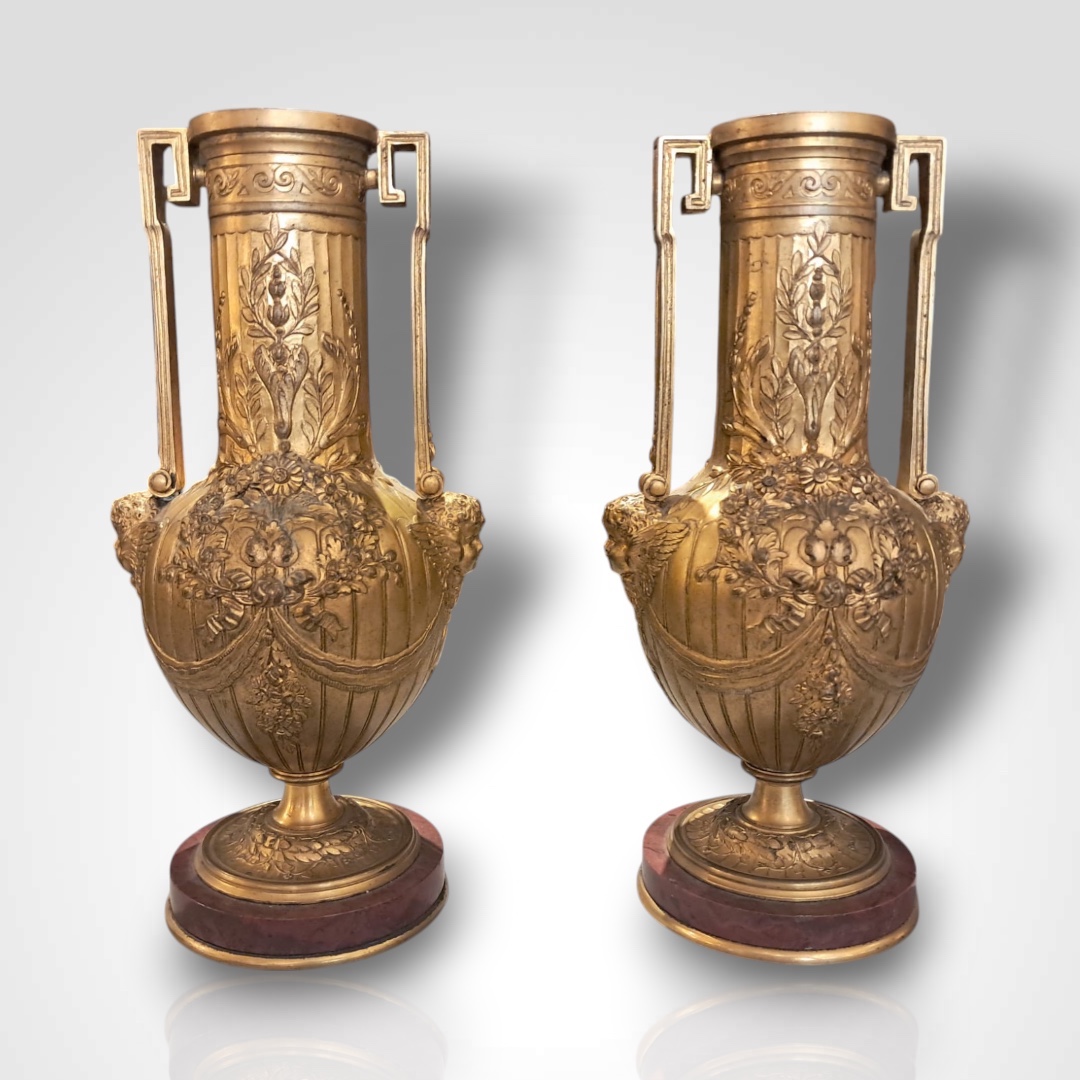 Ferdinand Barbedienne, paire de vases en bronze doré, XIXe