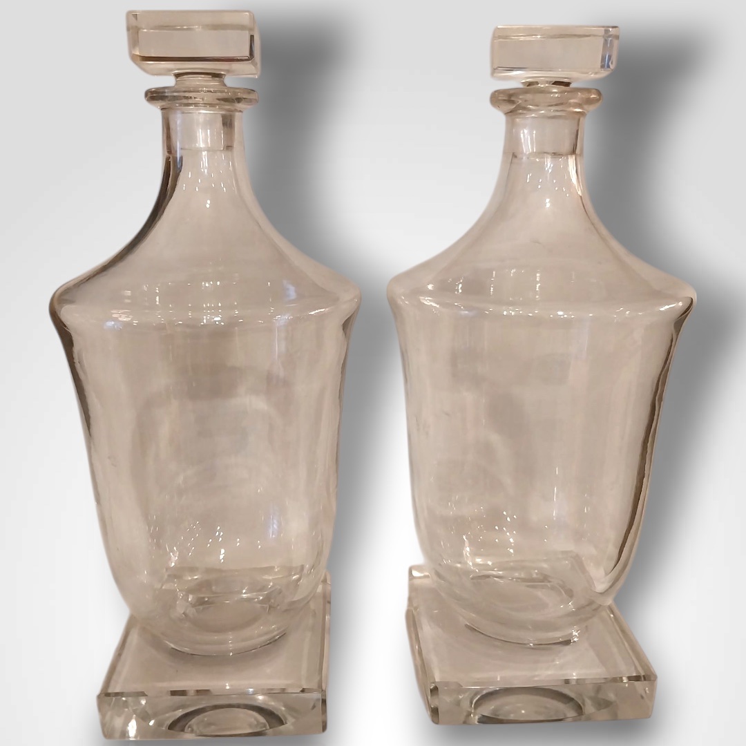 Baccarat - Georges Chevalier, ensemble de verres et une paire de carafes, modèle Yacht, 1930-photo-2