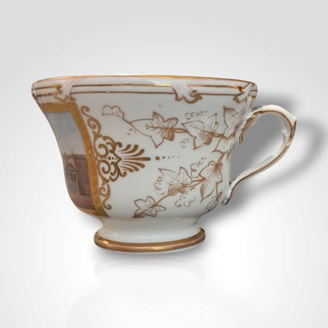 Tasse et sous-tasse en porcelaine de Berlin KPM, XIXe-photo-2