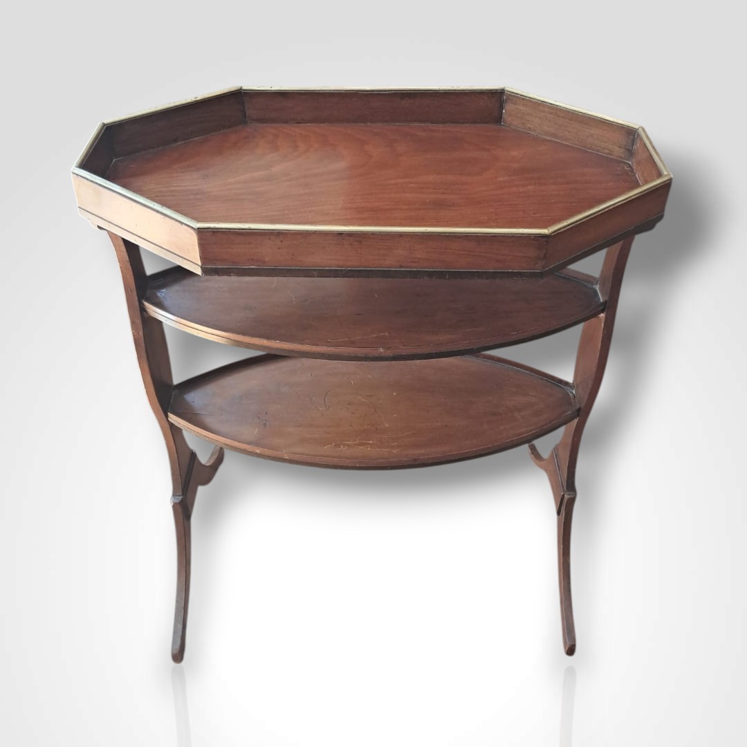Table tricoteuse en acajou, XIXe