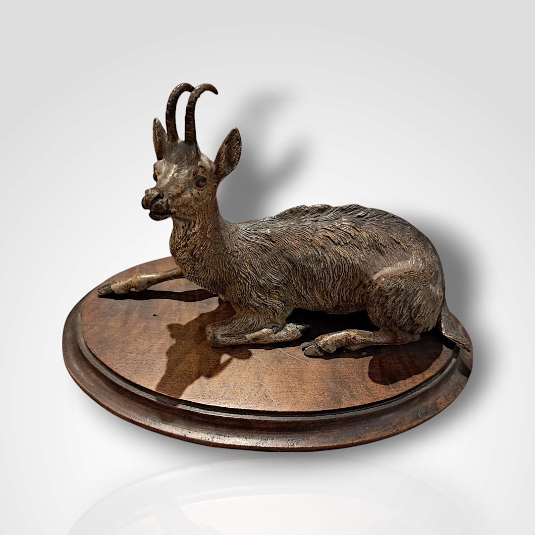 Bronze de Vienne représentant un chamois, XIXe