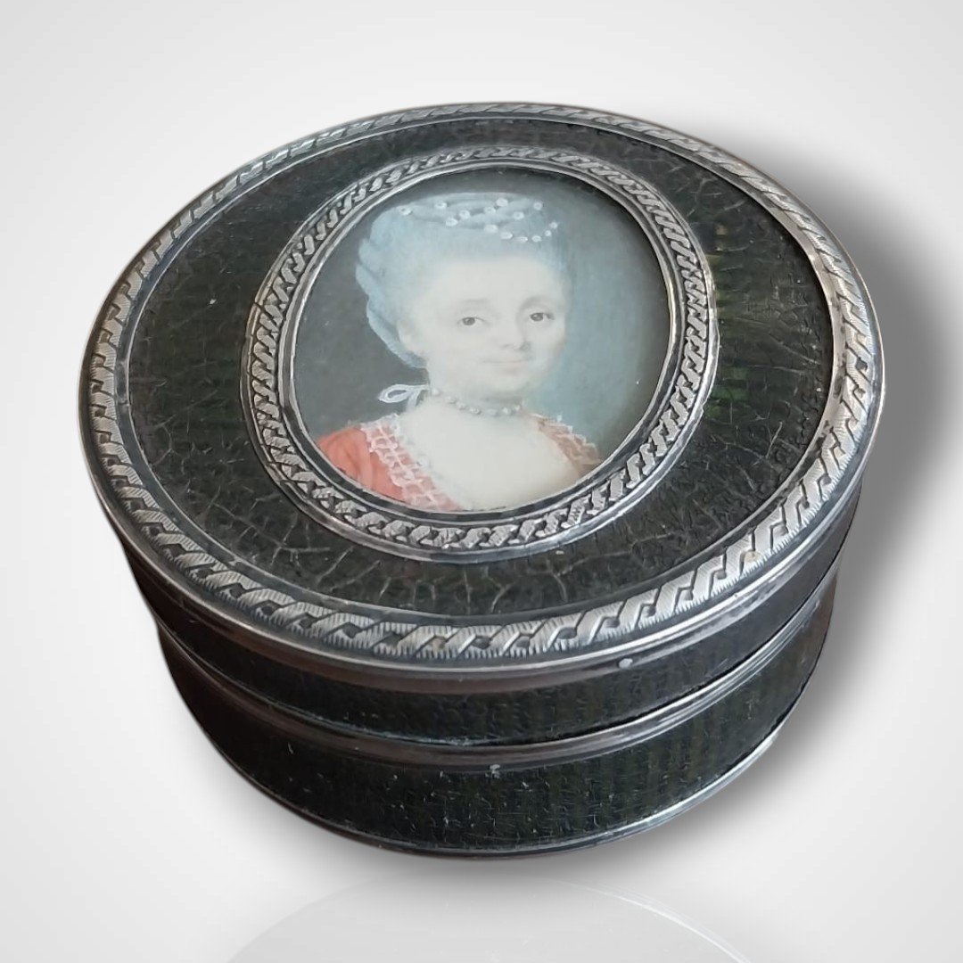 Miniature On 18th Century Box-photo-4