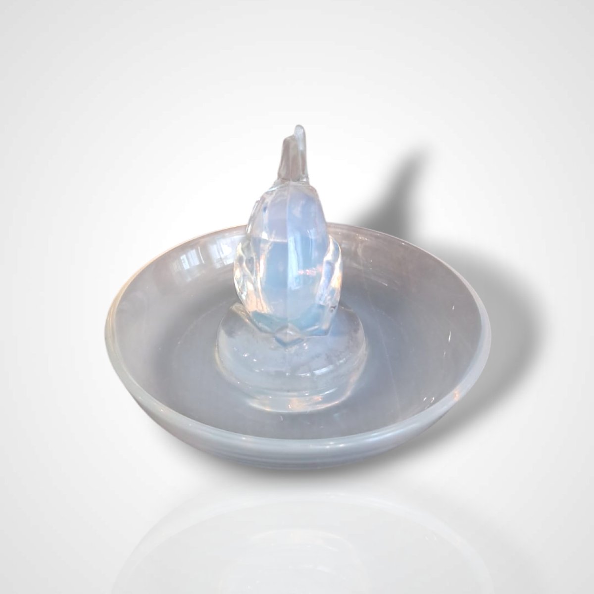 Round “rabbit” Ring Holder Or Ashtray, Lalique, 20th Century-photo-2