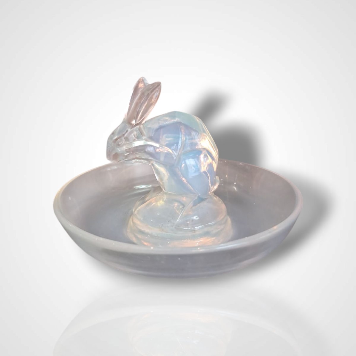Round “rabbit” Ring Holder Or Ashtray, Lalique, 20th Century-photo-4