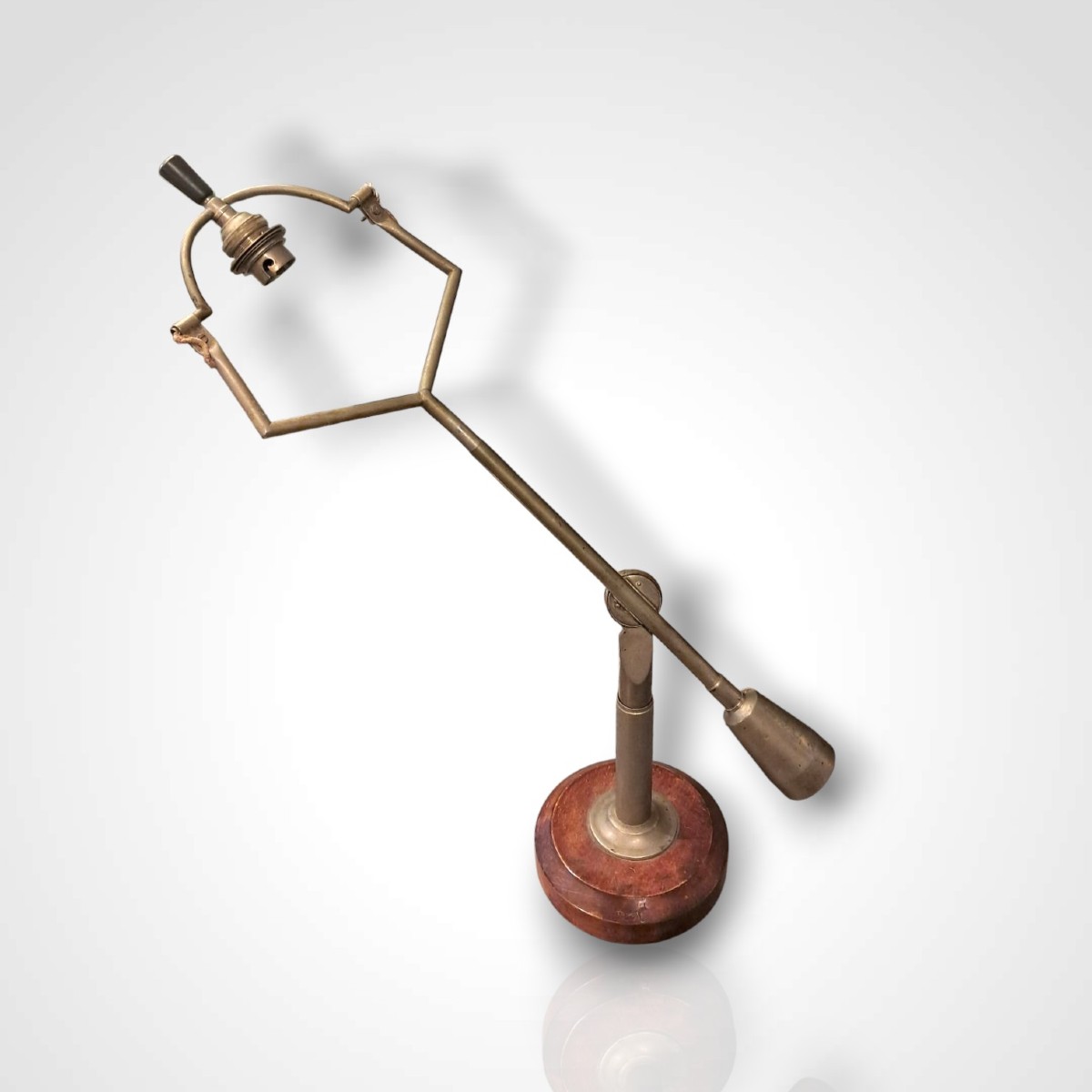 Edouard-Wilfred Buquet, lampe à balancier, XXe
