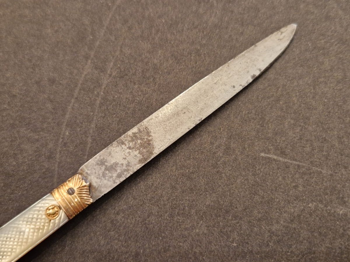 Couteau pliant en or et nacre, fin XVIIIe-photo-5