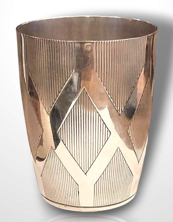 Solid Silver Cup, 20th Century-photo-1