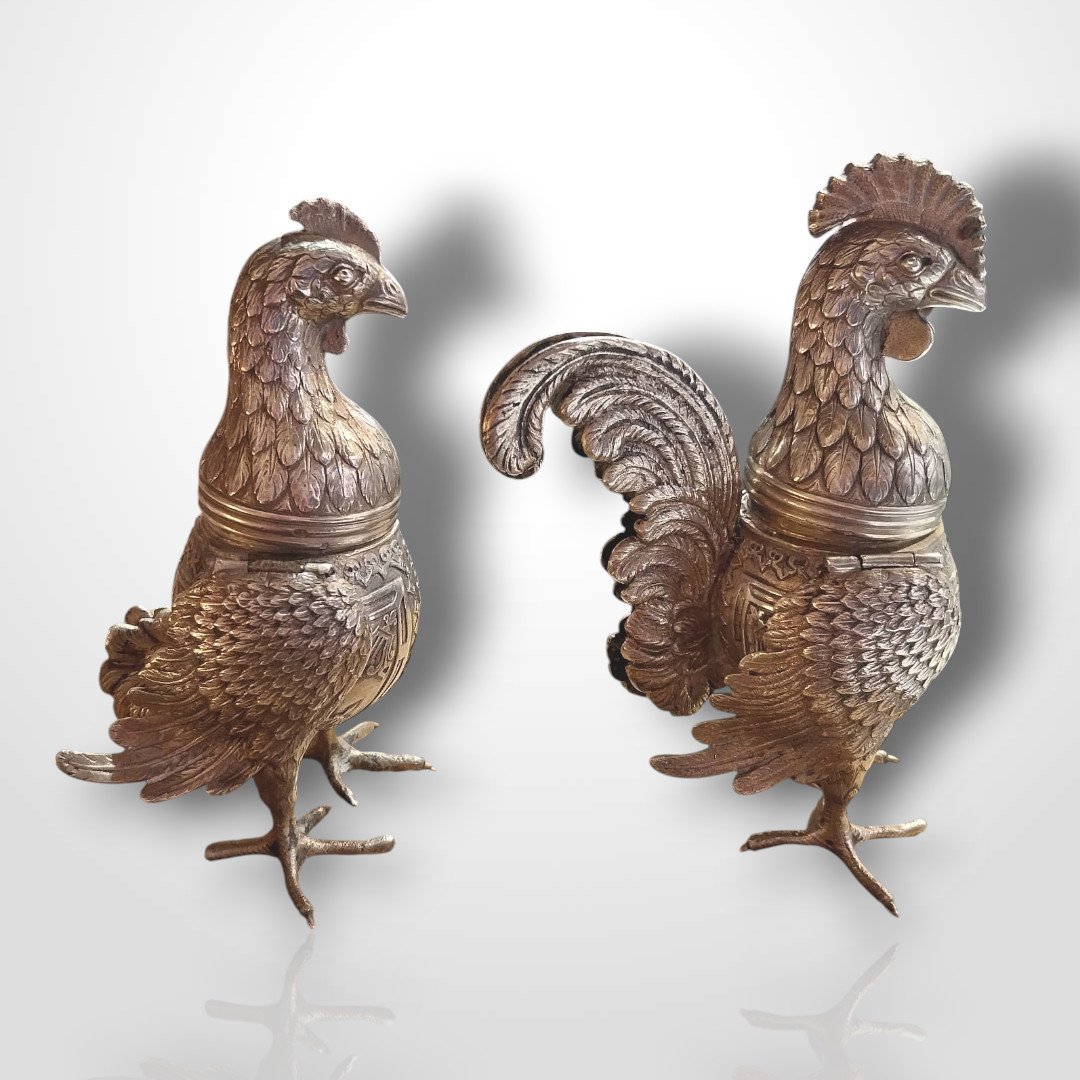 Pair Of Solid Silver Sugar Shakers, 20th Century -photo-3