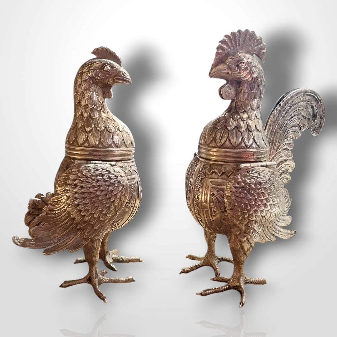 Pair Of Solid Silver Sugar Shakers, 20th Century 