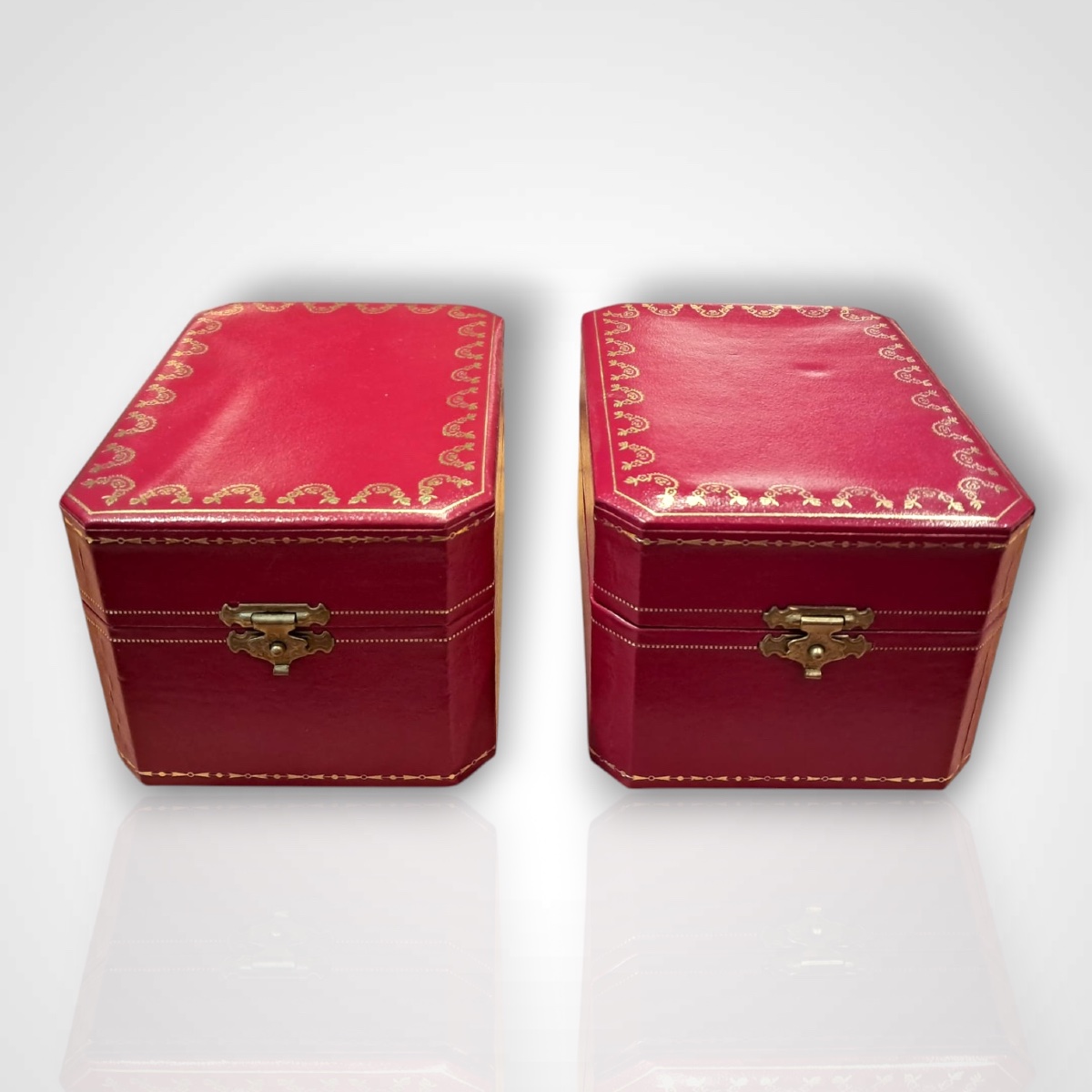 Cartier, paire de bougeoirs en argent modèle Trinity, XXe-photo-3