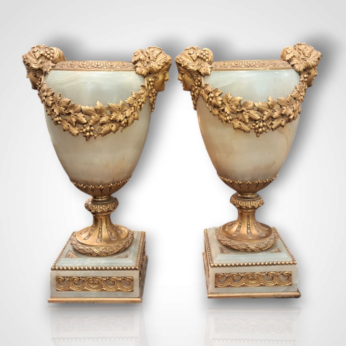 Pair Of Covered Alabaster Vases With Gilt Bronze Mounts, 19th Century-photo-4