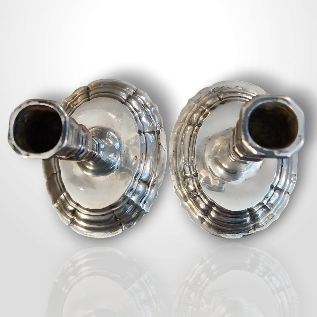 Paire de flambeaux en argent massif, d'époque XVIIe.-photo-6