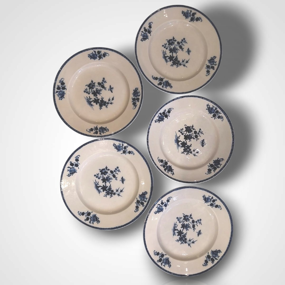 Set Of Tournai Porcelain Soup Plates, 18th Century-photo-4