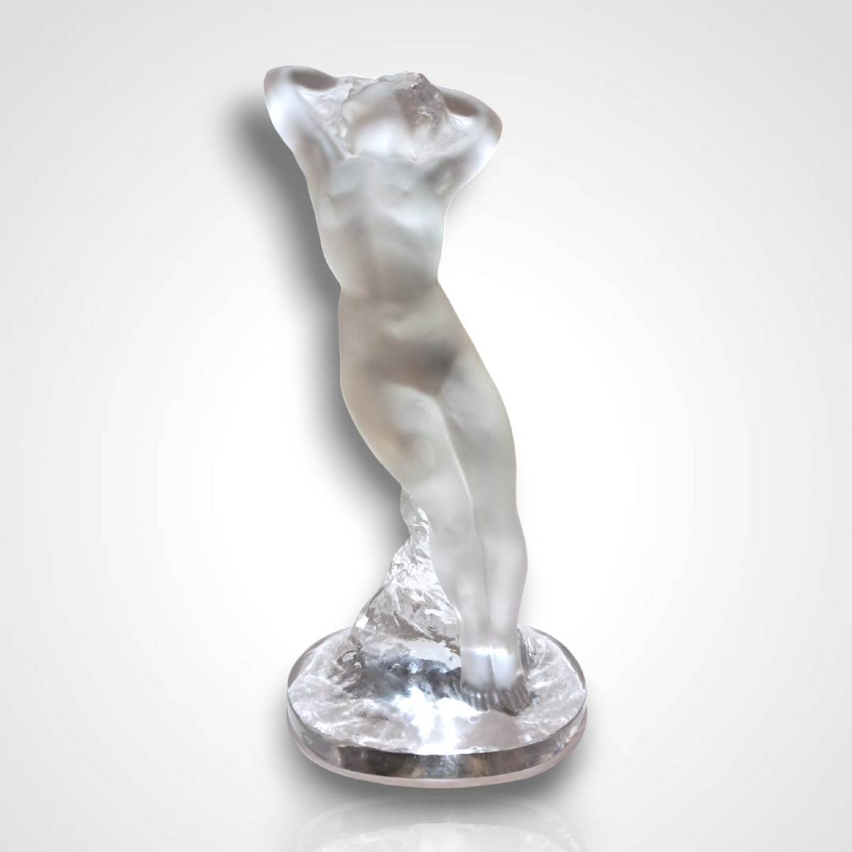 Lalique, statuette de danseuse en cristal, XXe