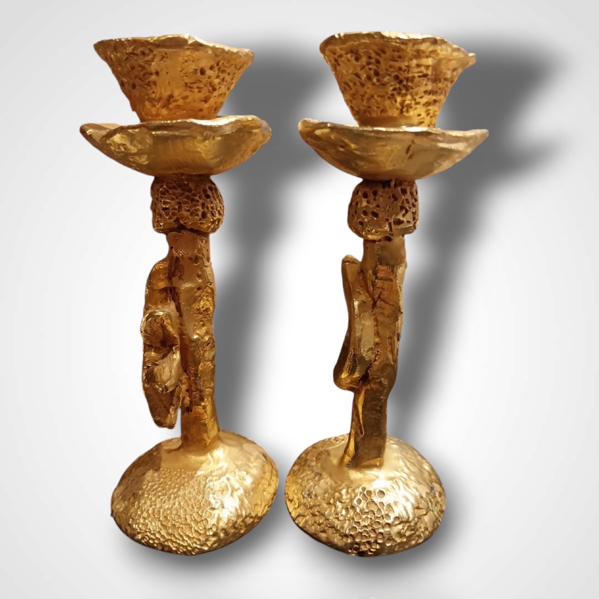 Pierre Casenove (1943-), paire de bougeoirs en bronze doré, XXe-photo-5