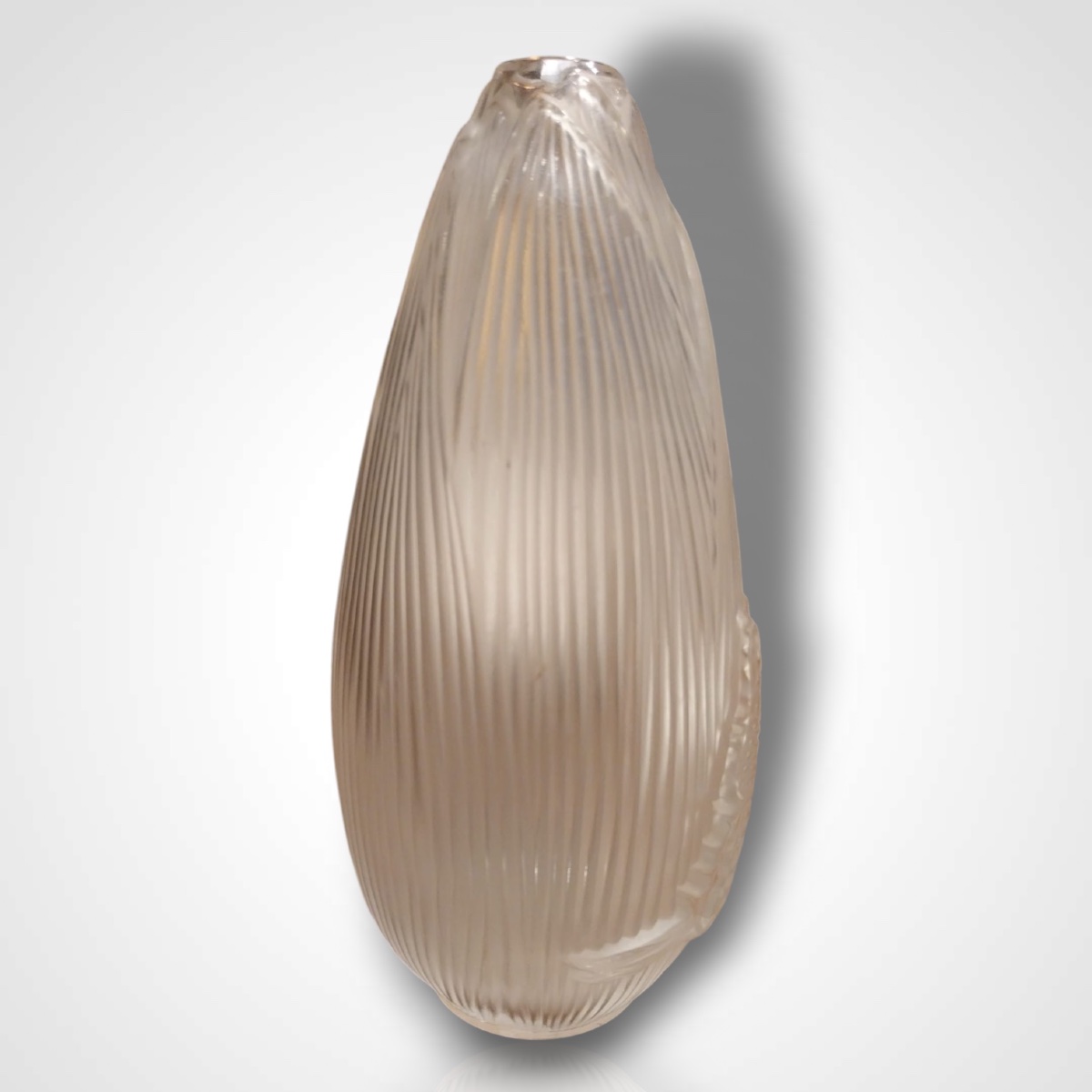 Vase Lalique, cœur de fleur, XXe-photo-3