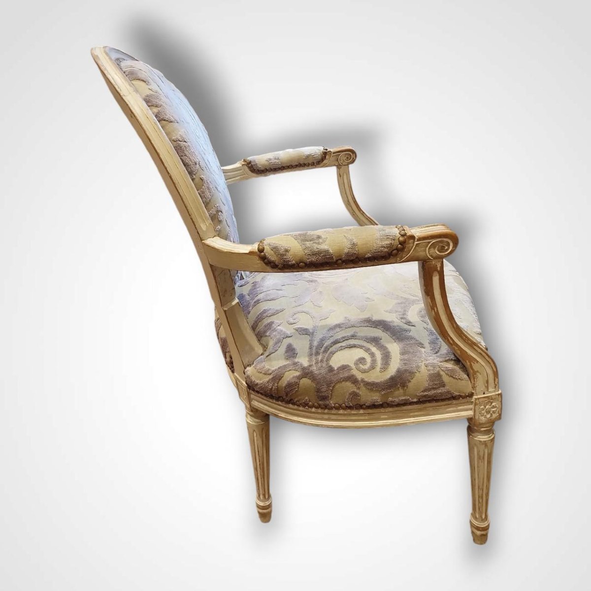 Paire de fauteuils de style Louis XVI, XXe-photo-7