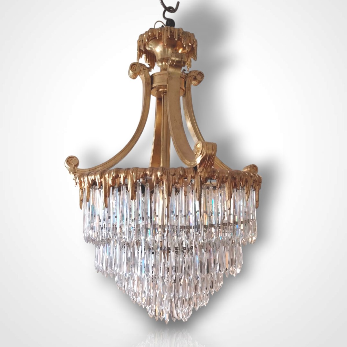 Lustre en bronze doré et pampilles de cristal, XIXe.-photo-2