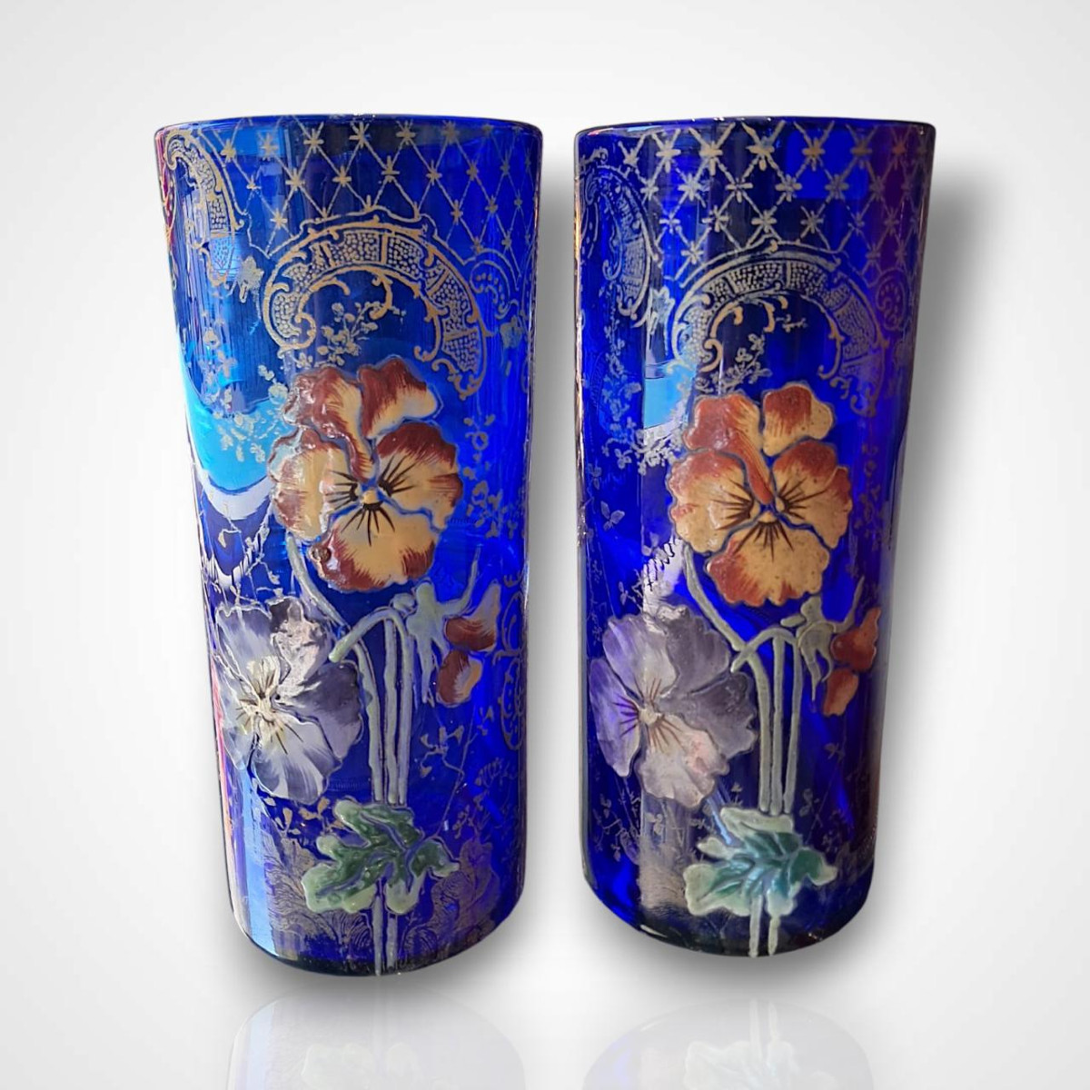 Legras, paire de vases en verre émaillé, début XXe