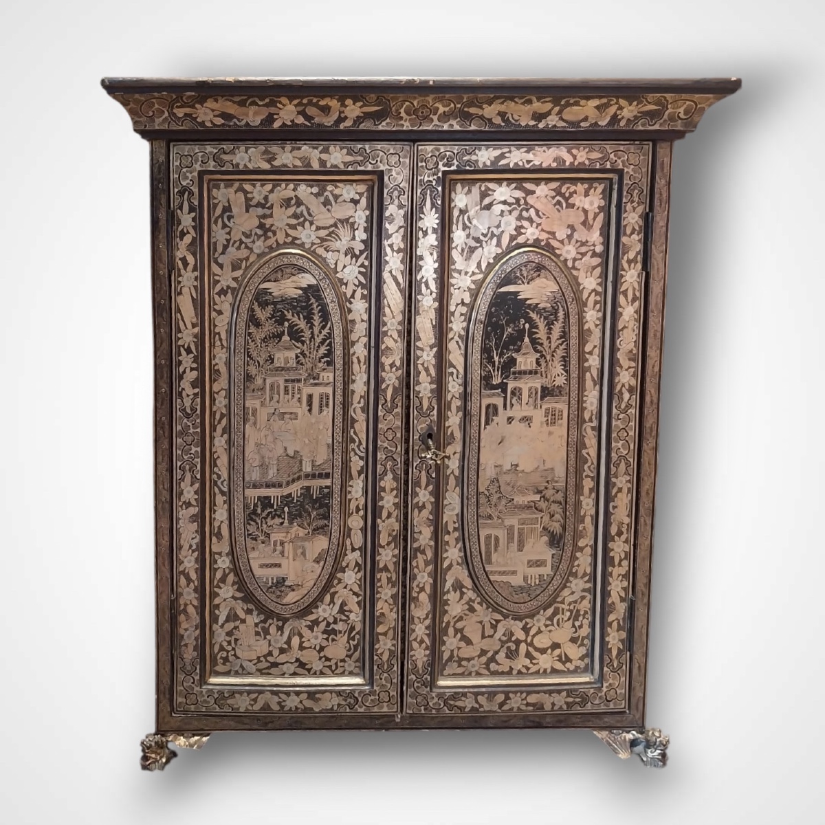 Cabinet laqué, Chine, d’époque XIXe.