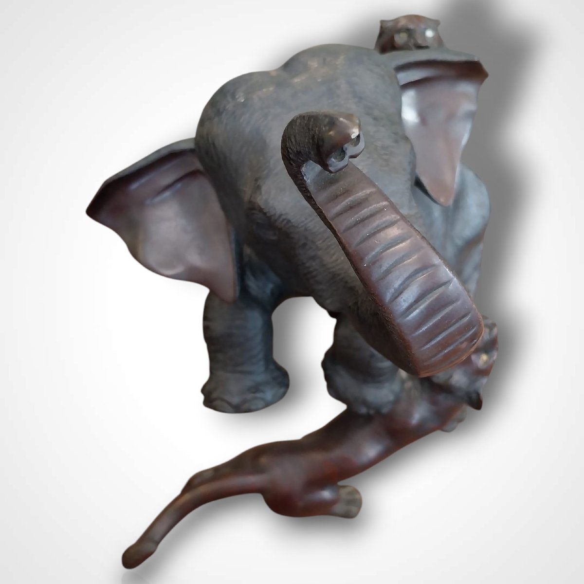 Bronze d’un éléphant attaqué par deux tigres, Japon, fin XIXe-photo-3