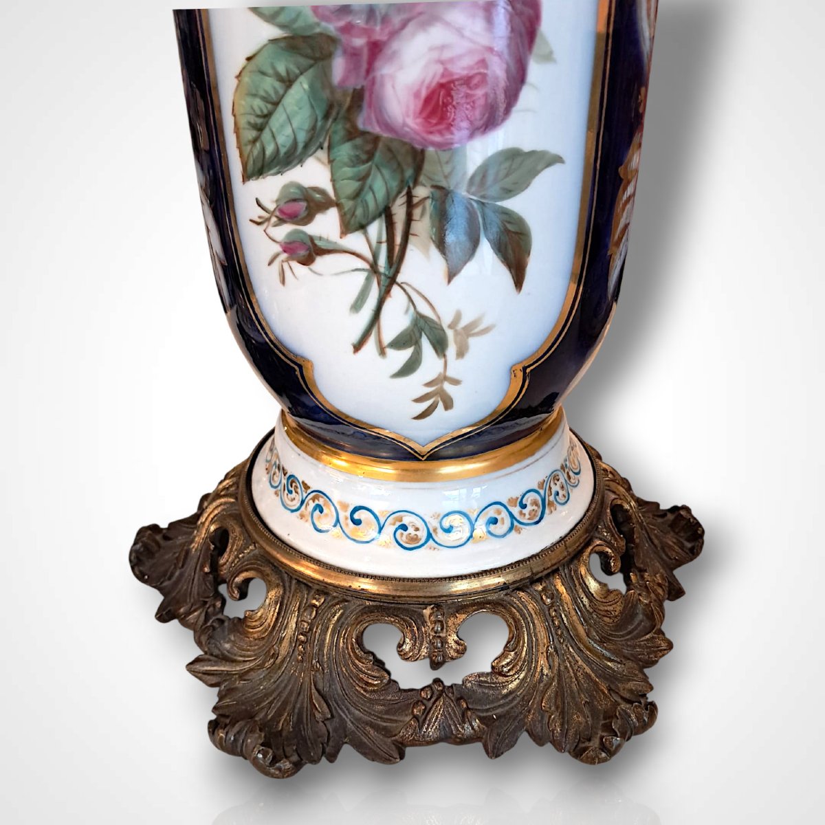 Pair Of Paris Porcelain Vases With Bronze Mounts, 19th Century-photo-4