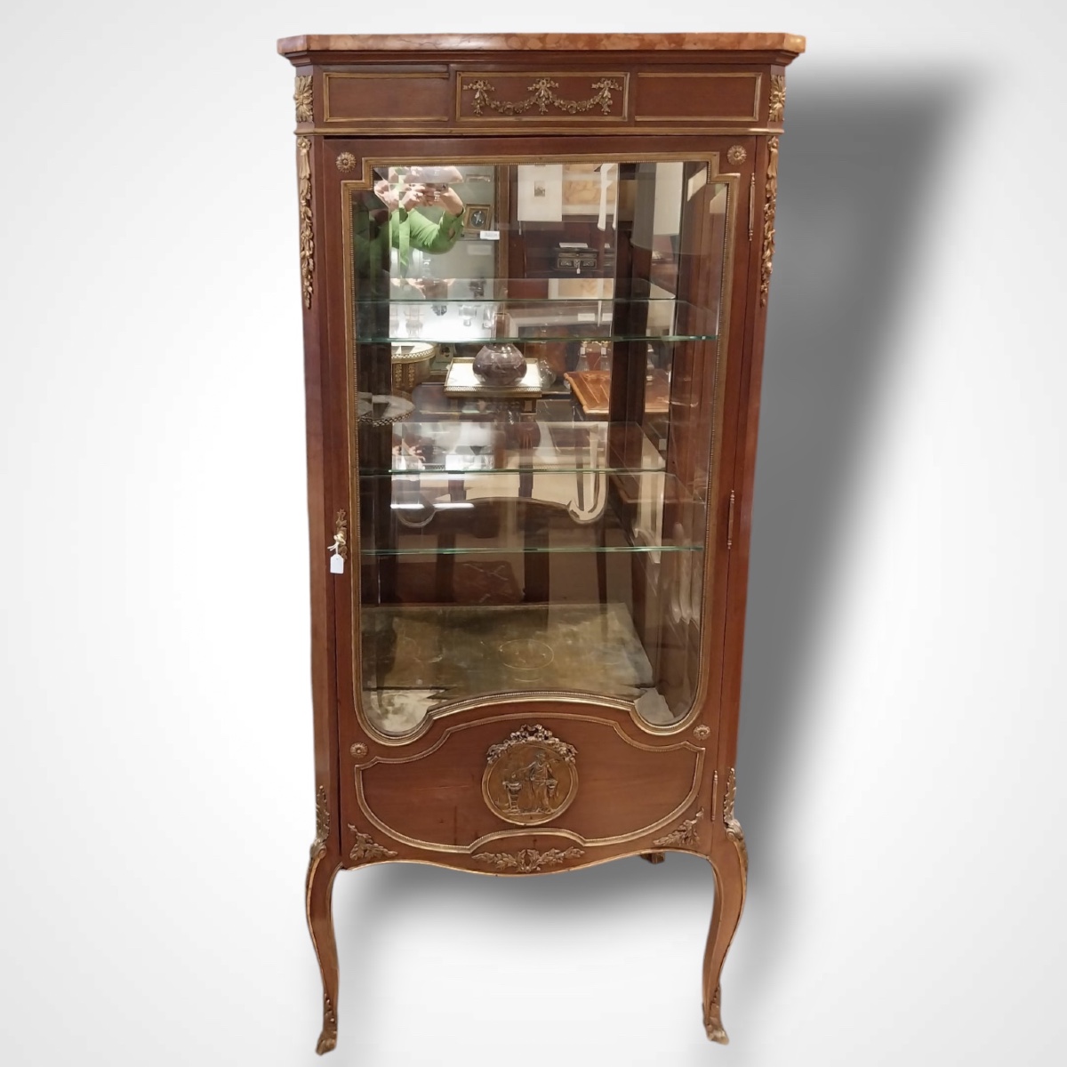 Vitrine de style Transition,  d'époque XIXe