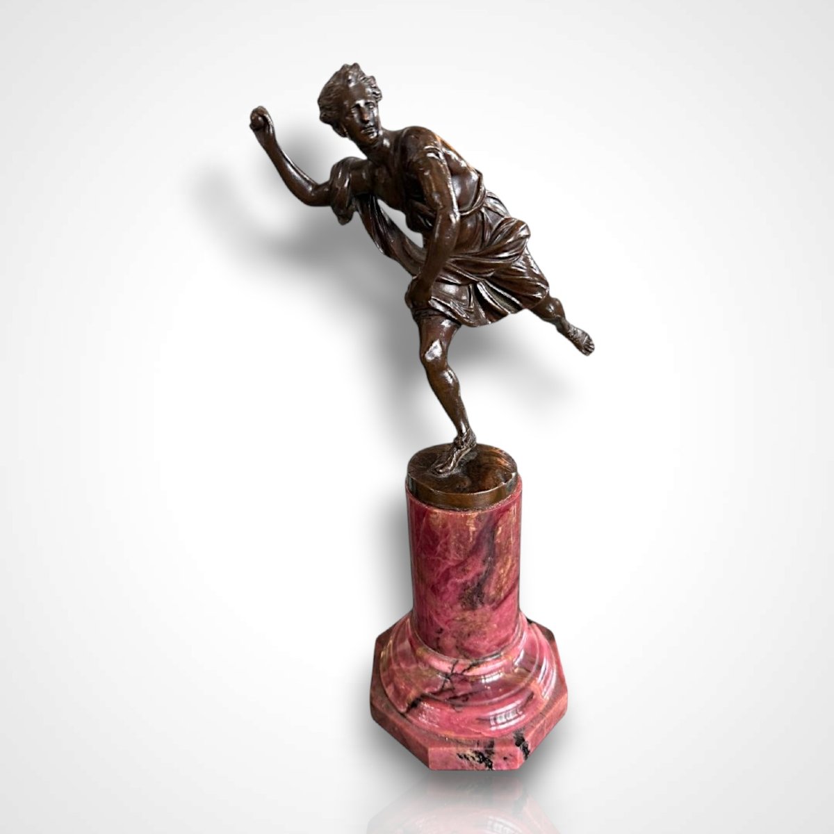 Statuette Hippomène par Nicolas Ier Coustou, fin XVIIIème siècle