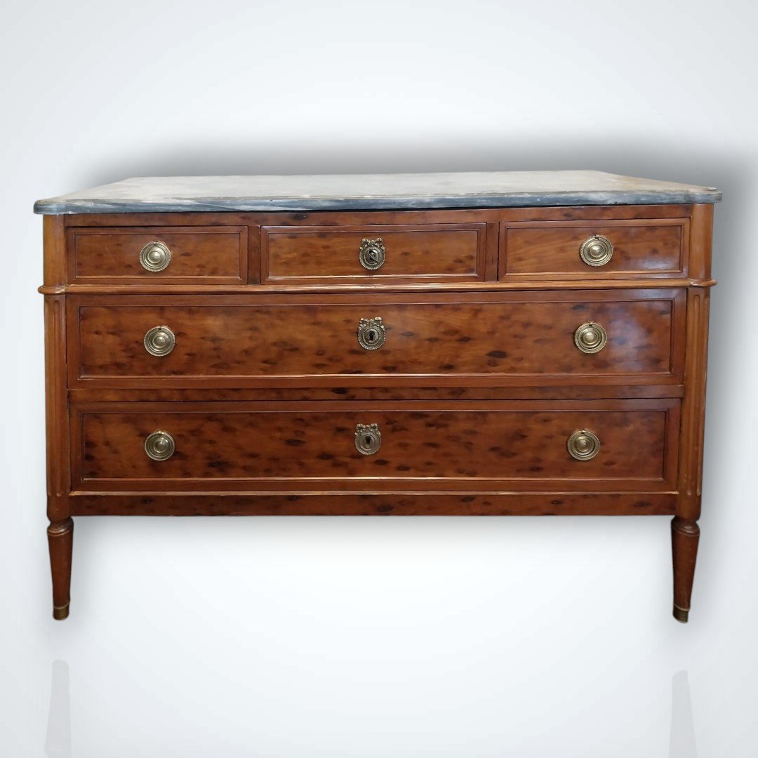 Commode en acajou moucheté d’époque Louis XVI, XVIIIe-photo-3