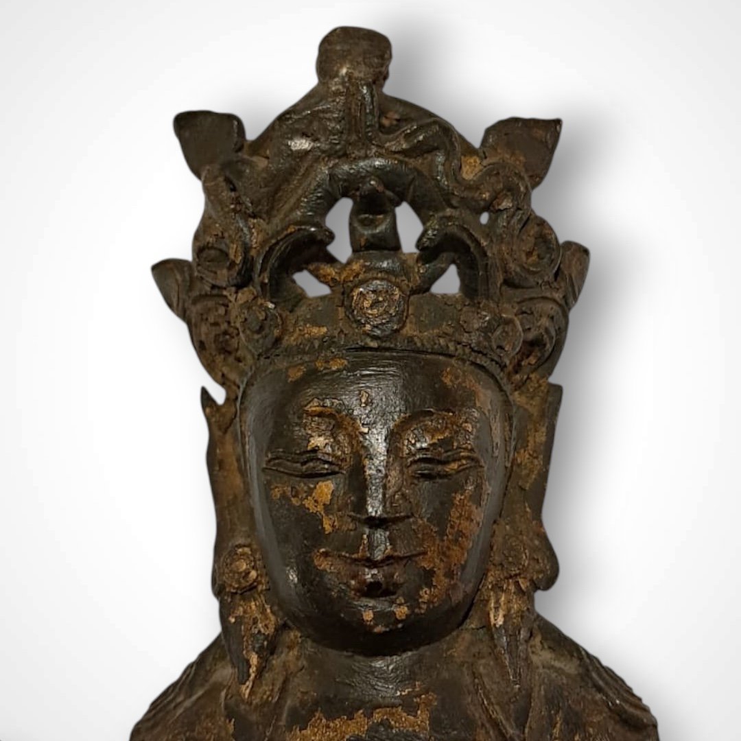 Statuette de Guanyin en bronze, époque Ming, XVIe-XVIIe-photo-3