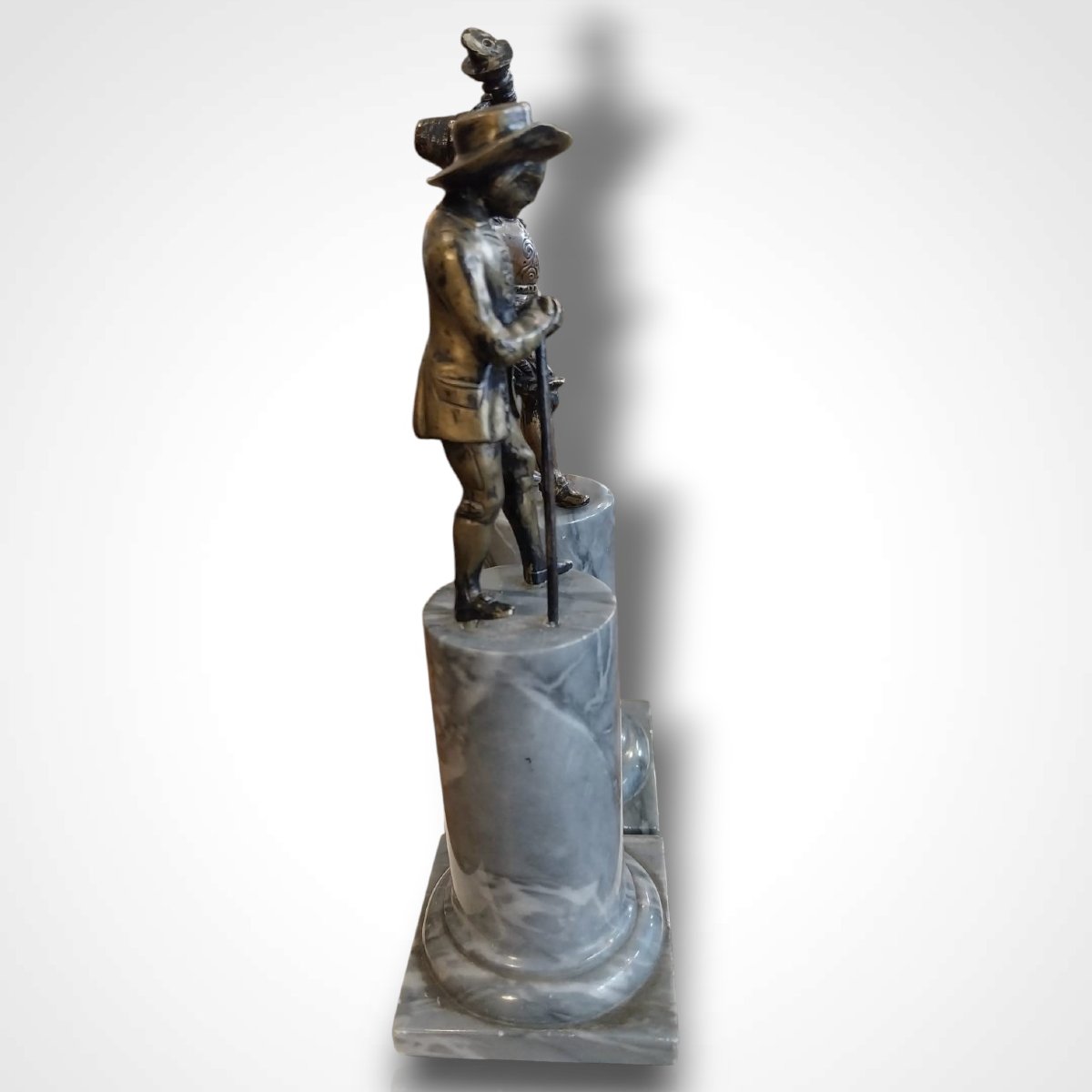 Paire de statuettes en bronze sur leurs socles en marbre, XIXe-photo-4