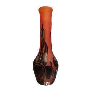 Le Verre Français, Vase En Pâte De Verre Couleur Prune Orangé, XXe.