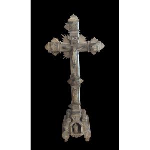 Olive Wood And Mother Of Pearl Altar Crucifix, 18th Century