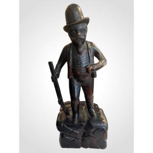 Hunter With Weapon Statuette, Wood, 19th Century 