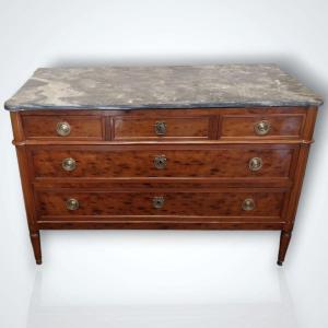 Commode en acajou moucheté d’époque Louis XVI, XVIIIe