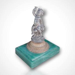 Figurine en bronze représentant Bacchus enfant, XIXe