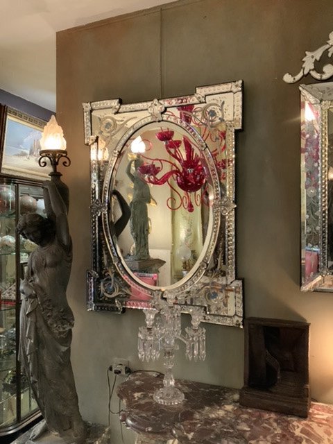 Miroir Vénitien Simple à Décors Entrelacs émaillés Dans Les Angles, époque 1870