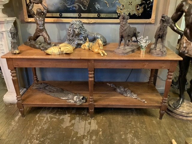 Table De Drapier