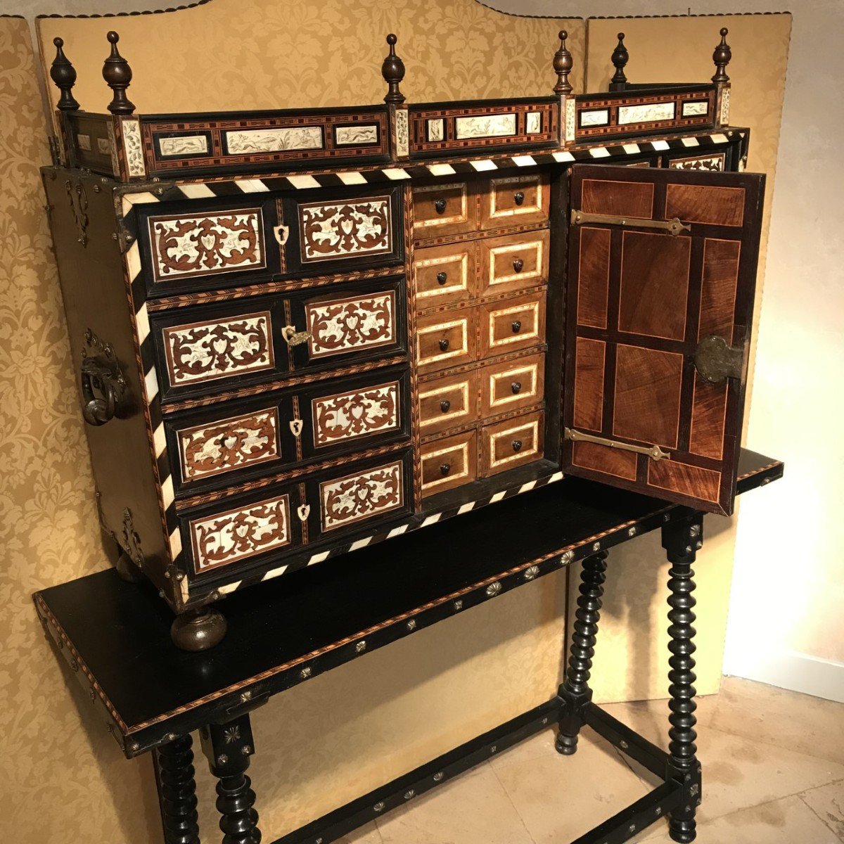 Louis XIII Cabinet, 17th Century, Hunting Scenes, Italy-photo-3