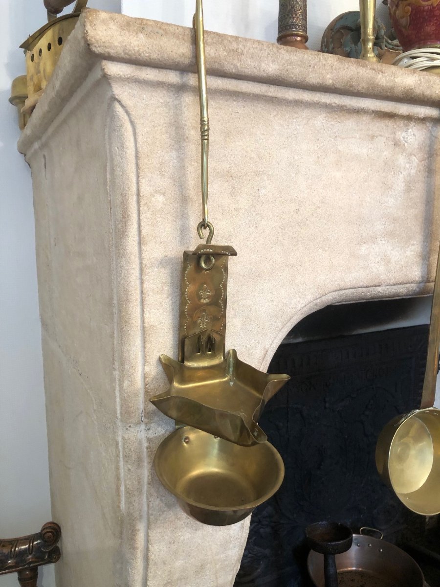 19th Century Kitchen Copperware Set And Oil Lamp-photo-2