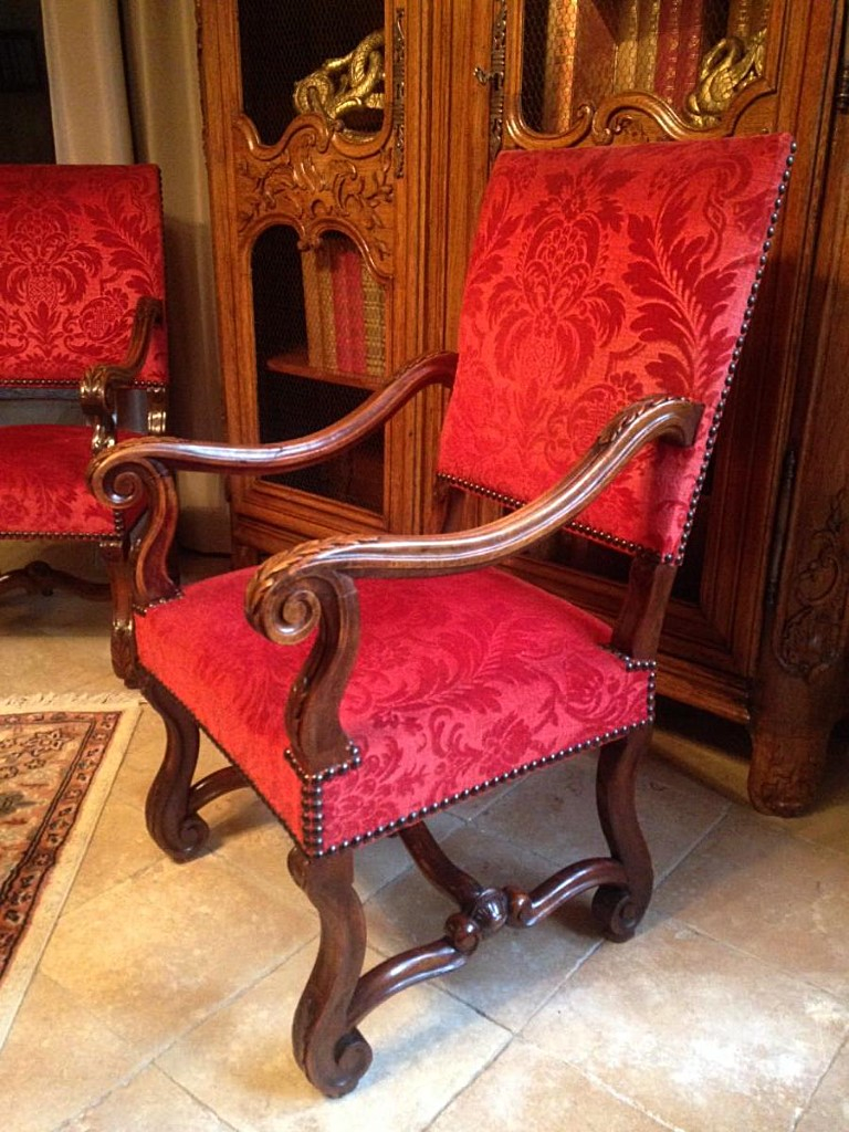 Paire de fauteuils style Louis XIII en noyer XIXe-photo-3