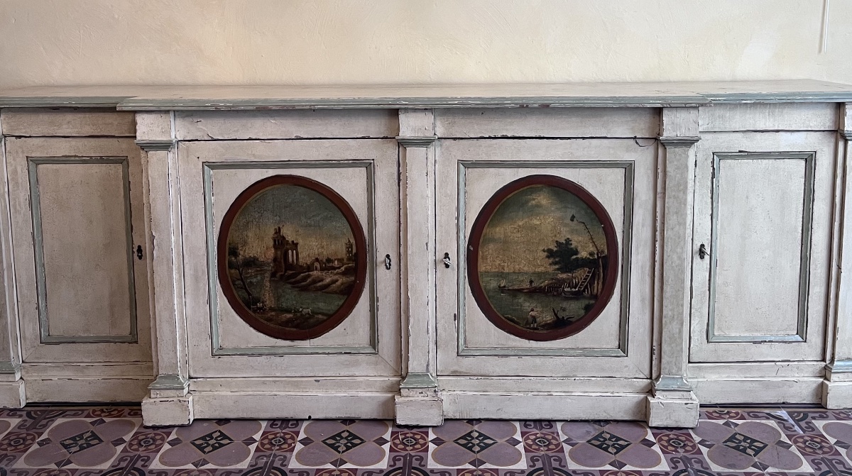 Meuble d'ameublement parisien de la maison DAMON