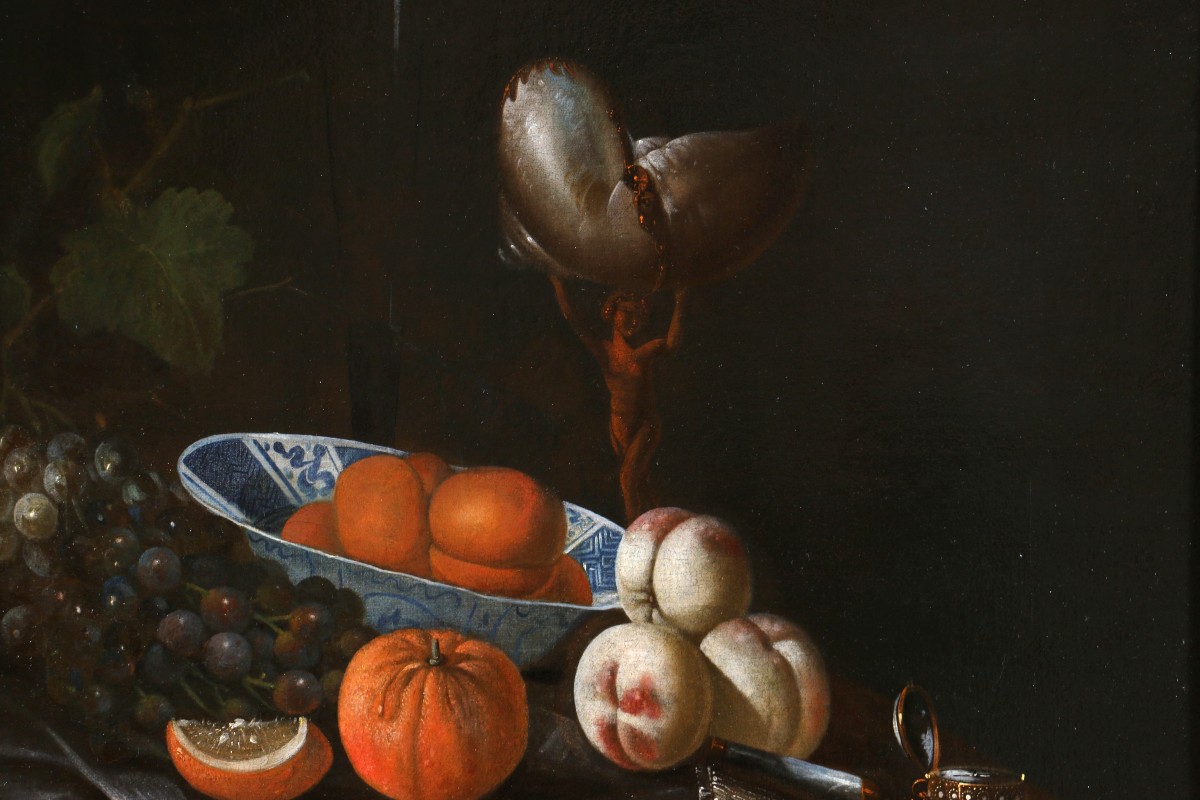 Huybert Van Westhoven (1642-1712) signé. Nature morte aux fruits et objets précieux -photo-4